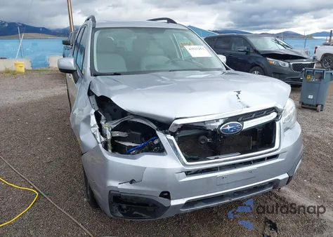 2017 Subaru Forester 2.5I Premium z USA, uszkodzony, nr VIN JF2SJAEC2HH521511